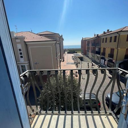 Trilocale Vista Mare Con 2 Bagni Nel Centro Storico - Agenzia Cocal Διαμέρισμα Καόρλε Εξωτερικό φωτογραφία